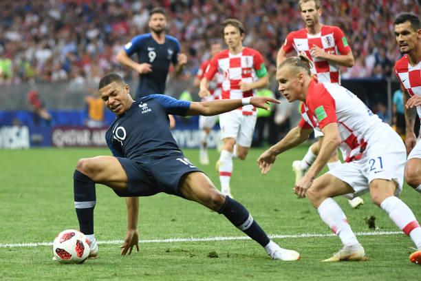 連續九天六場比賽 傑倫-布朗表示盡管賽程艱難但我們會努力拼搏到最後.